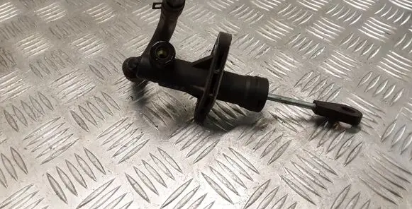 KIA Sportage Clutch master cylinder