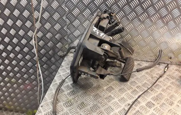 Mercedes-Benz Vaneo W414 Brake pedal 1682904001 A1682904001