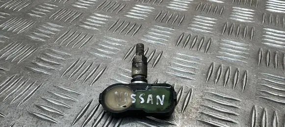 Nissan Juke I F15 Oil pressure sensor 10R036201