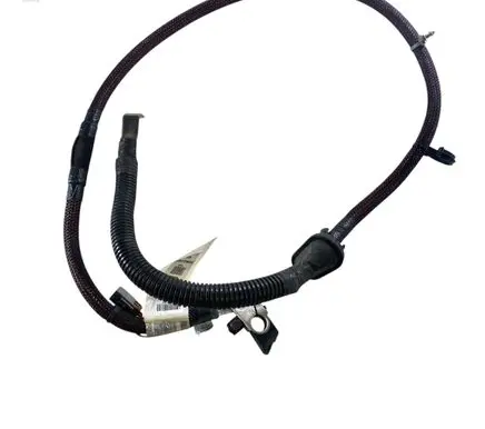 Jeep Grand Cherokee Positive cable (battery) 68322415AA P68322415AA