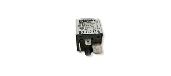 Audi A6 S6 C5 4B Other relay 8D0951253