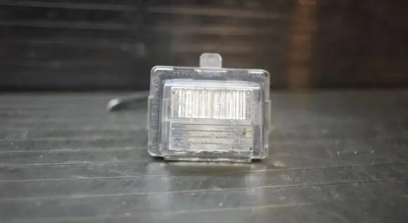 Mercedes-Benz E W212 Number plate light