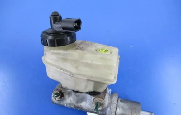Renault 19 Master brake cylinder