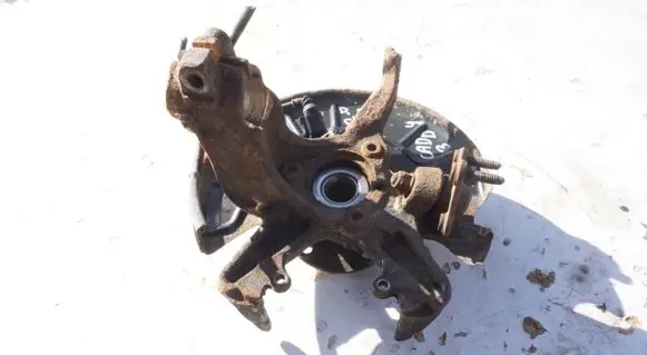 Volkswagen Caddy Front wheel hub