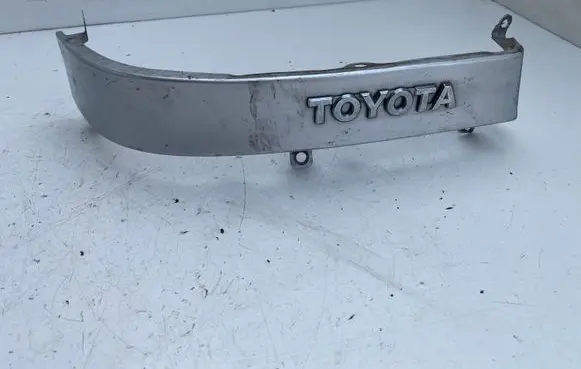 Toyota Avensis T220 Rear/tail light trim molding 