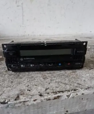 Volkswagen Golf IV Climate control unit