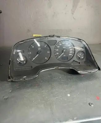 Opel Zafira B Speedometer (instrument cluster) 24419561