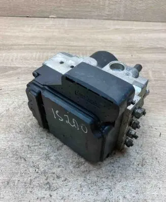 Lexus IS 200-300 ABS Pump 4454053020 1338005500