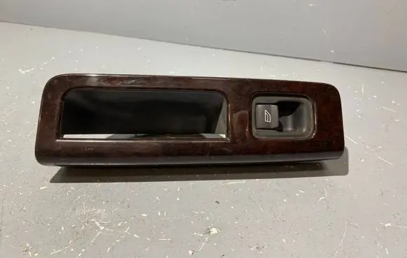 Volvo S40 Electric window control switch 8679679 14021 30658449