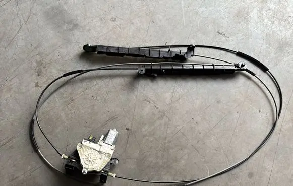 Audi Q7 4M Curtain motor 4M0863560