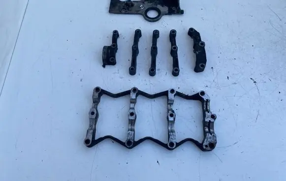 Toyota Avensis T220 Camshaft holder 