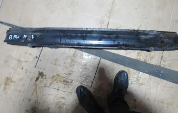 BMW M5 Rear bumper cross member