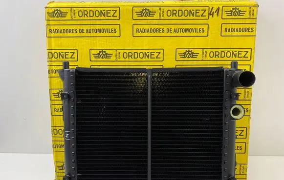 Seat Ibiza I (021A) Coolant radiator SE021117002C