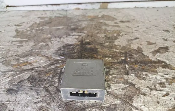 Nissan Terrano Other relay 285100F010 05801030