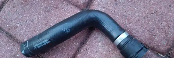 Iveco Daily 6th gen Engine coolant pipe/hose 5801329084