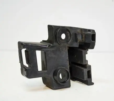 Volkswagen Golf VI Rear bumper mounting bracket 5K6807393A