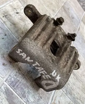 Hyundai Santa Fe Front brake caliper
