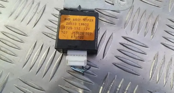 Nissan Almera Window wiper relay 285101n600 et20-152