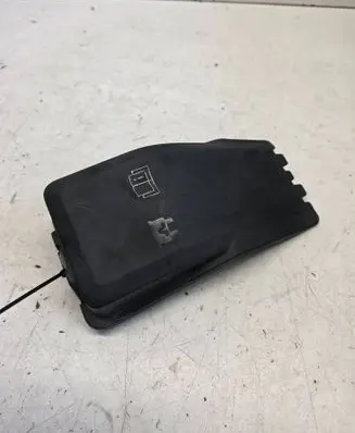 Volvo S60 Fuse box cover 31337340