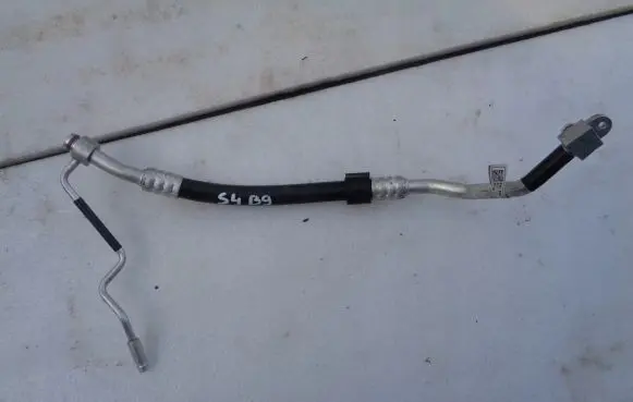 Audi A4 S4 B9 Air conditioning (A/C) pipe/hose 8W1816740