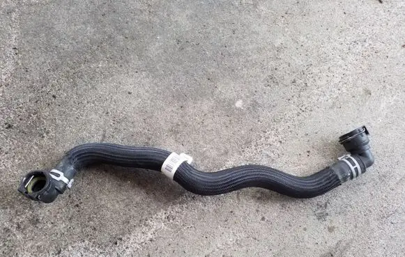 Jeep Cherokee Intercooler hose/pipe P68287419AB 68287419AB