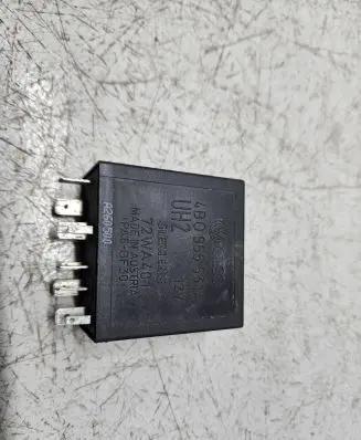 Volkswagen Golf IV Other relay 4B0955531A
