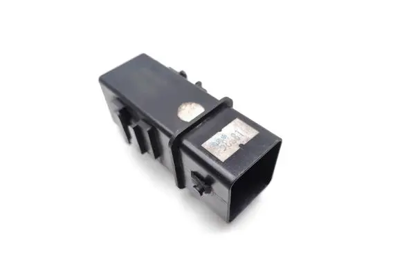Glow plug pre-heat relay