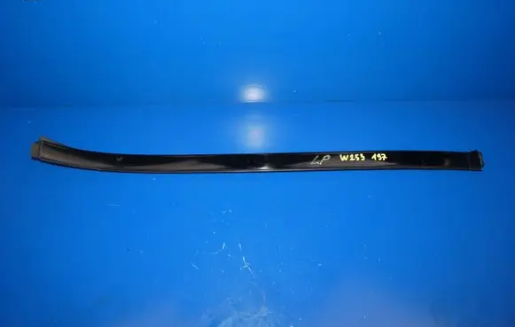 Mercedes-Benz GLC X253 C253 Windshield trim 