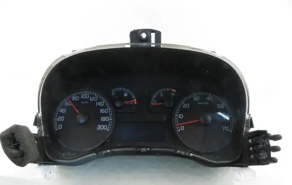 Speedometer (instrument cluster)