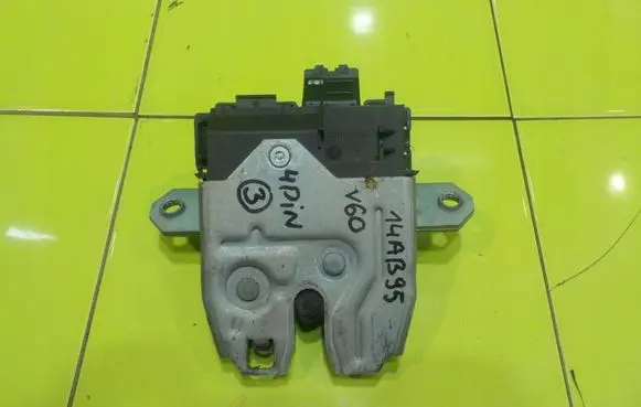 Volvo V60 Tailgate exterior lock 31335045