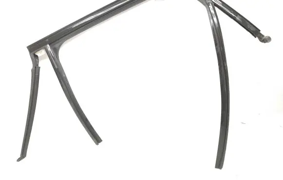 Citroen C3 Aircross Rear door glass trim molding 39217657