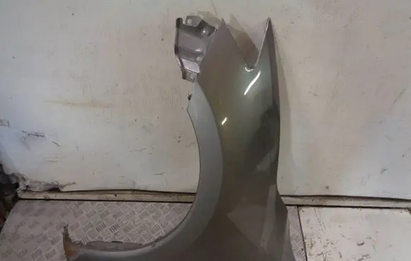 Nissan Pulsar Fender 