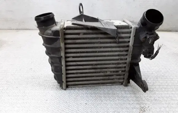 Volkswagen Polo IV 9N3 Intercooler radiator 6Q0145804A