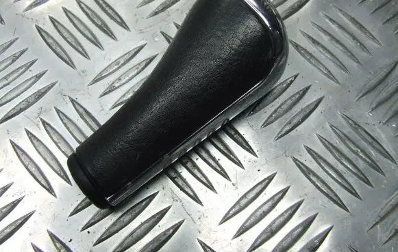 Peugeot 607 Gear lever shifter trim leather/knob 