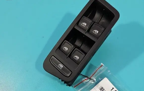 Volkswagen Golf Sportsvan Electric window control switch 5G0959857D IMPRK1606221