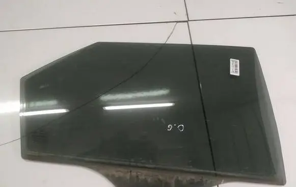 Honda Civic IX Rear door window glass AS3