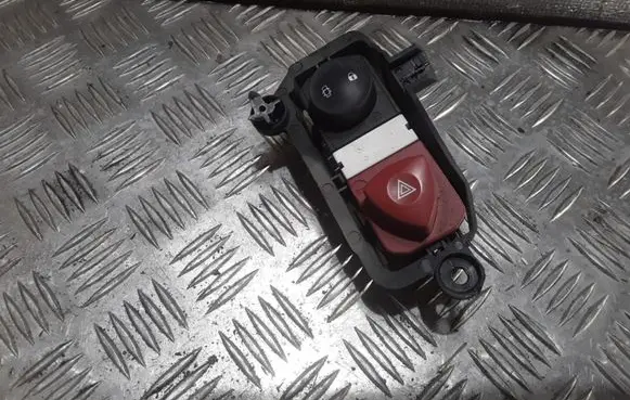 Renault Scenic II - Grand scenic II Hazard light switch 8200095493 8200107808 88040001