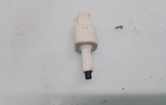 Toyota Yaris Brake pedal sensor switch