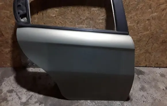 Alfa Romeo 147 Rear door
