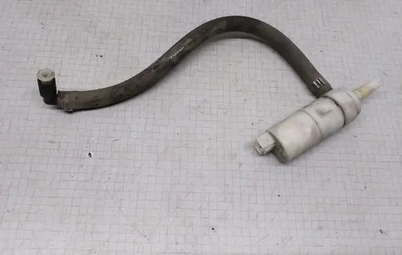 Volkswagen Transporter - Caravelle T4 Headlight washer pump 1H0955681