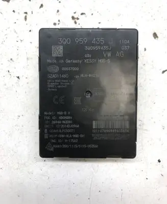Skoda Superb B8 (3V) Keyless (KESSY) go control unit/module 3Q0959435J 00037000 5ZA011460
