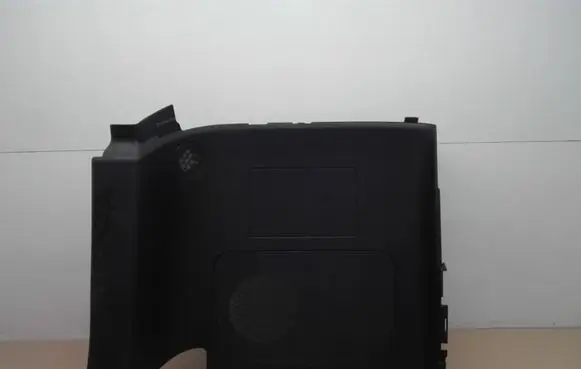 Audi TT TTS Mk2 Trunk separation 8J7863986A