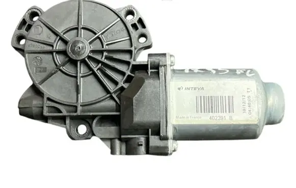 Hyundai ix35 Front door window regulator motor 402391B