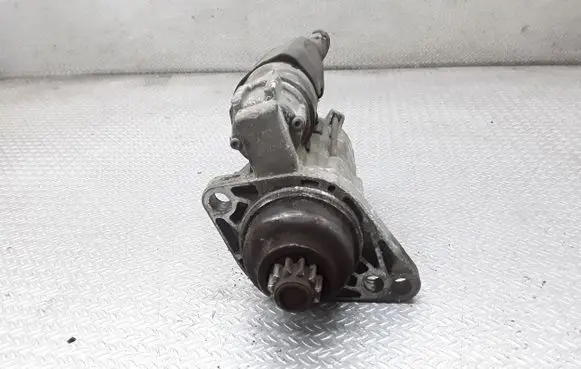 Skoda Octavia Mk2 (1Z) Starter motor 02Z911023H