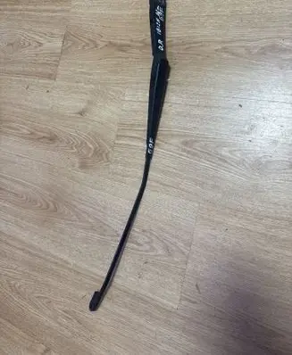Seat Ibiza III (6L) Front wiper blade arm 6L1955410 6L1955410B