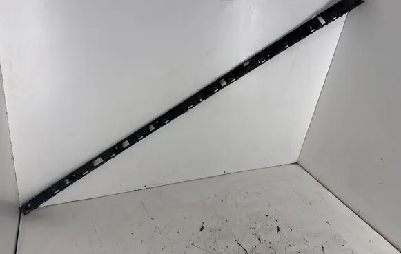 Tesla Model X Sill supporting ledge 104669100B