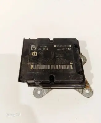 Chrysler Pacifica Airbag control unit/module HR667703 68211617AG SEQ595700