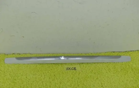 Maserati Quattroporte Tailgate/trunk spoiler 67828100