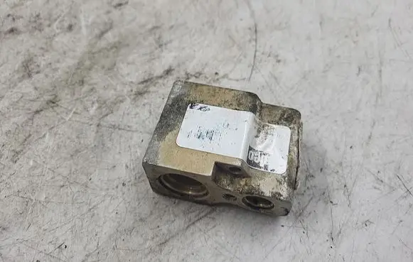 Volkswagen Bora Air conditioning (A/C) expansion valve 
