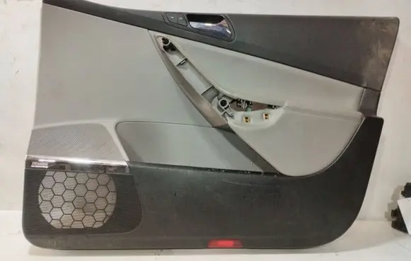 Volkswagen PASSAT B6 Front door card panel trim 3C1867012